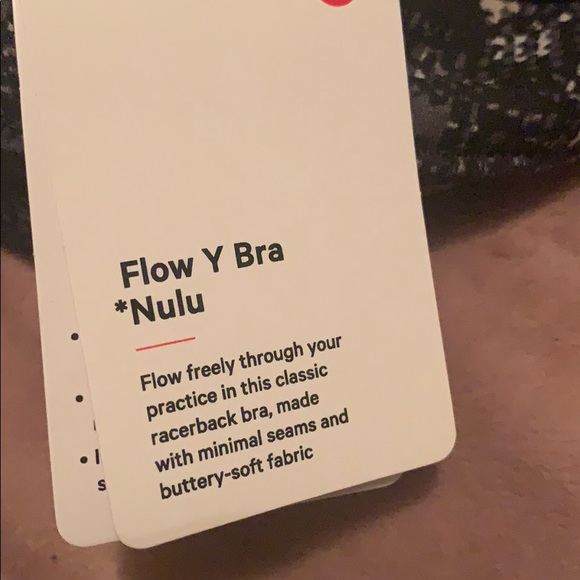 NWT Lululemon Flow-Y Bra in Nulu Size 6 - Picture 4 of 4